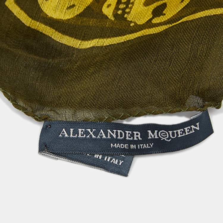Pre Owned Alexander McQueen Green Skull Print Silk Scarf