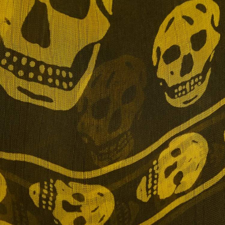 Pre Owned Alexander McQueen Green Skull Print Silk Scarf