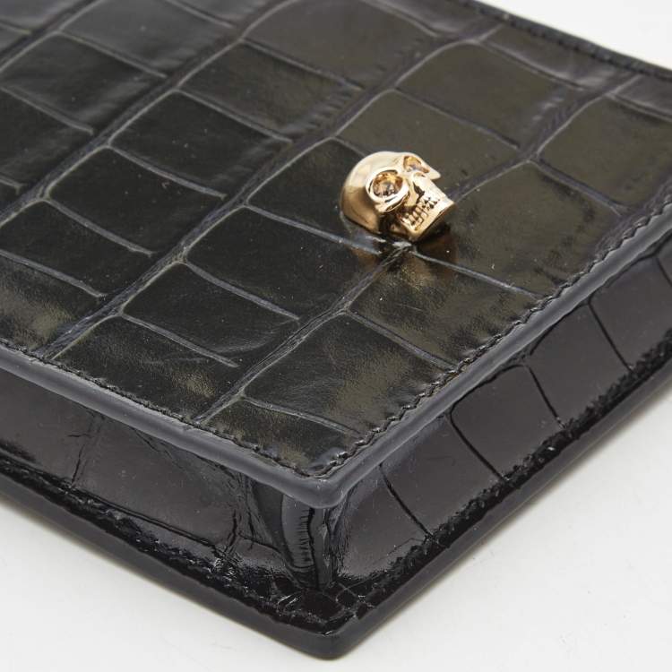 Pre Owned Alexander McQueen Black Croc Embossed Glossy Leather Skull Plaque Chain Phone Case 