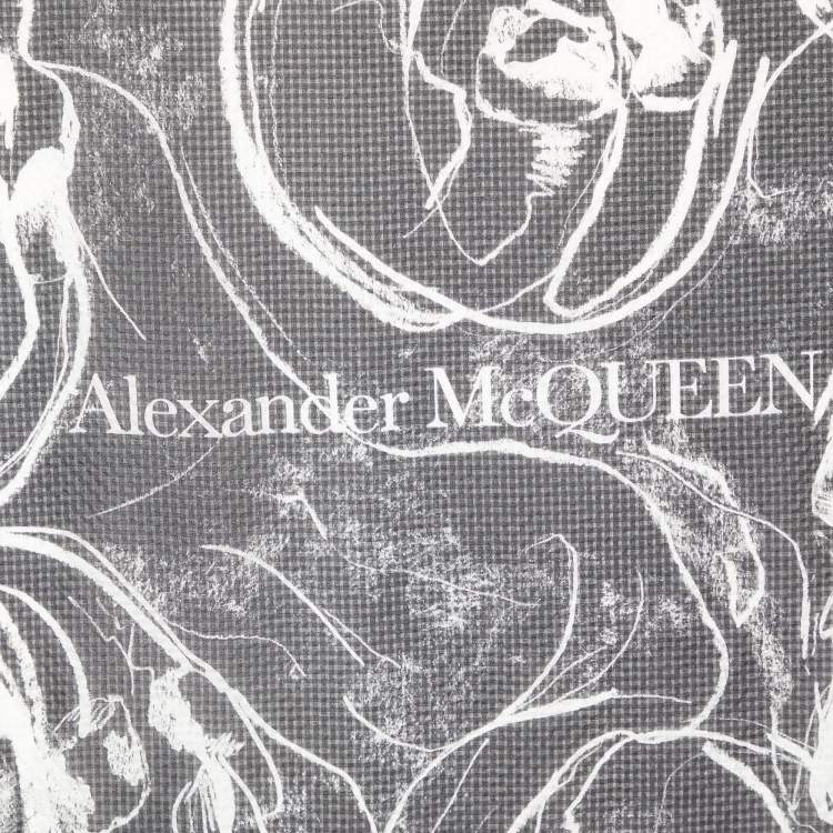Pre Owned Alexander McQueen Black Skull Printed Silk Square Scarf