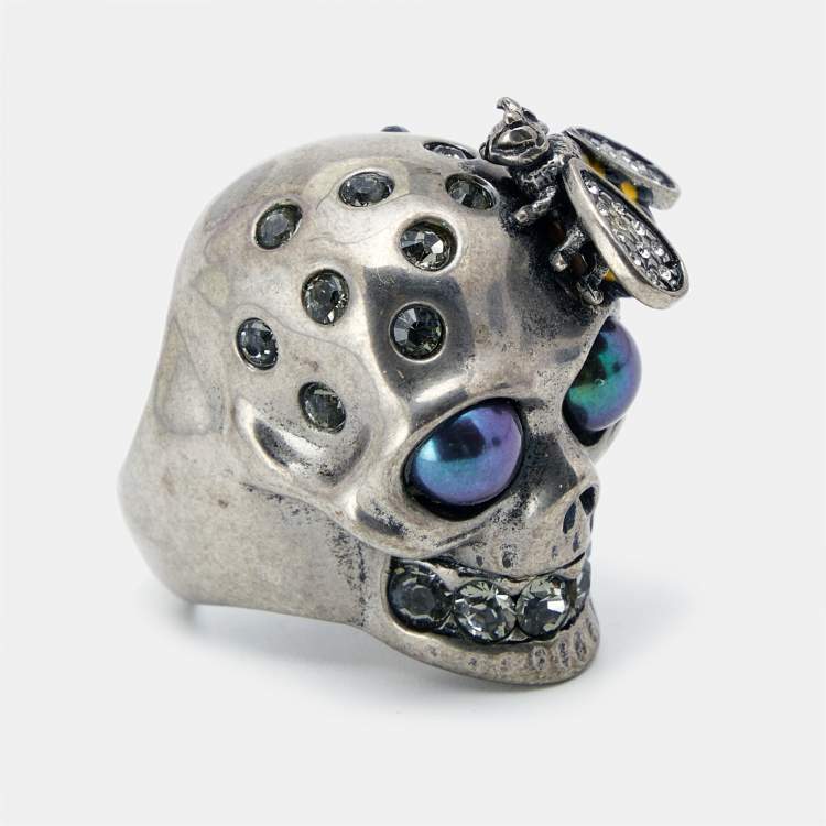 Pre Owned Alexander McQueen Bee Crystal Studded Skull Silver Tone Ring Size 51