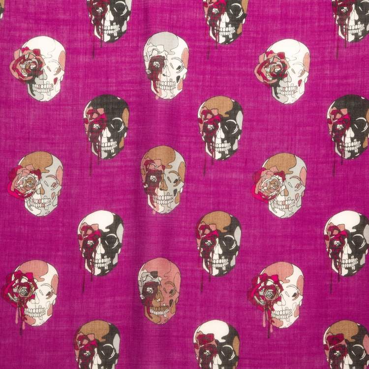 Pre Owned Alexander McQueen Purple Skull Print Wool Blend Fringed Scarf