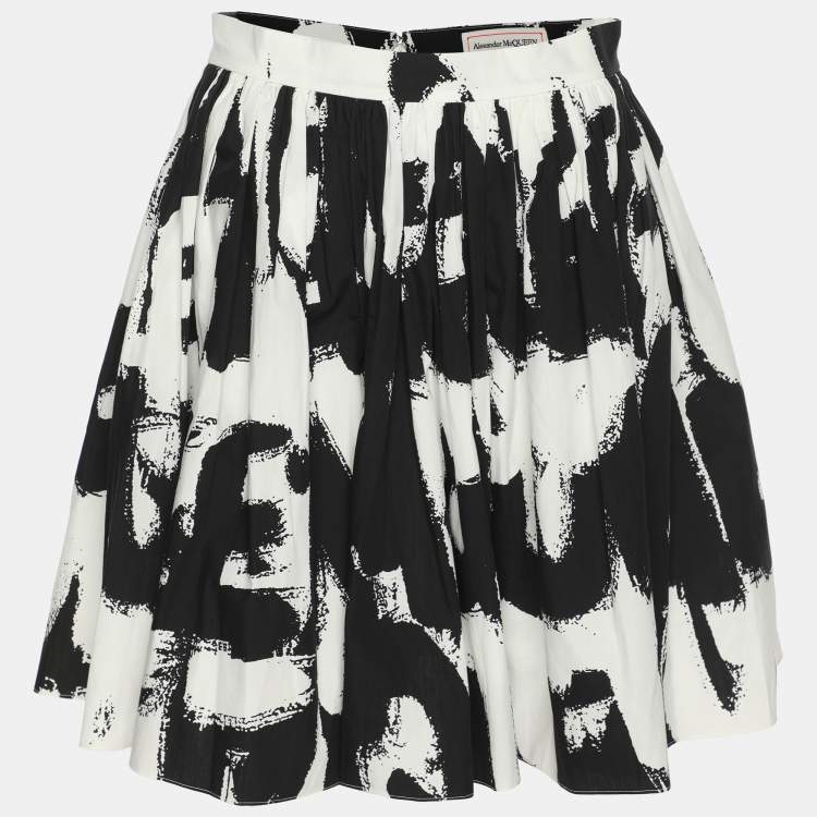 Pre Owned Alexander McQueen Black/White Abstract Print Cotton Pleated Skirt S