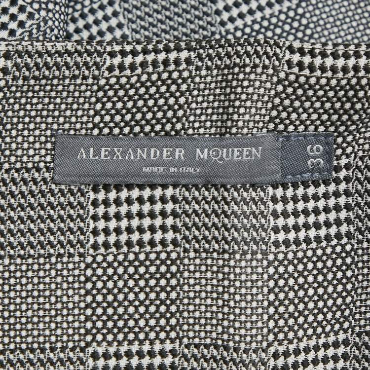 مملوكة مسبقًا Alexander McQueen Monochrome Houndstooth Blazer & Shorts Set XS/S