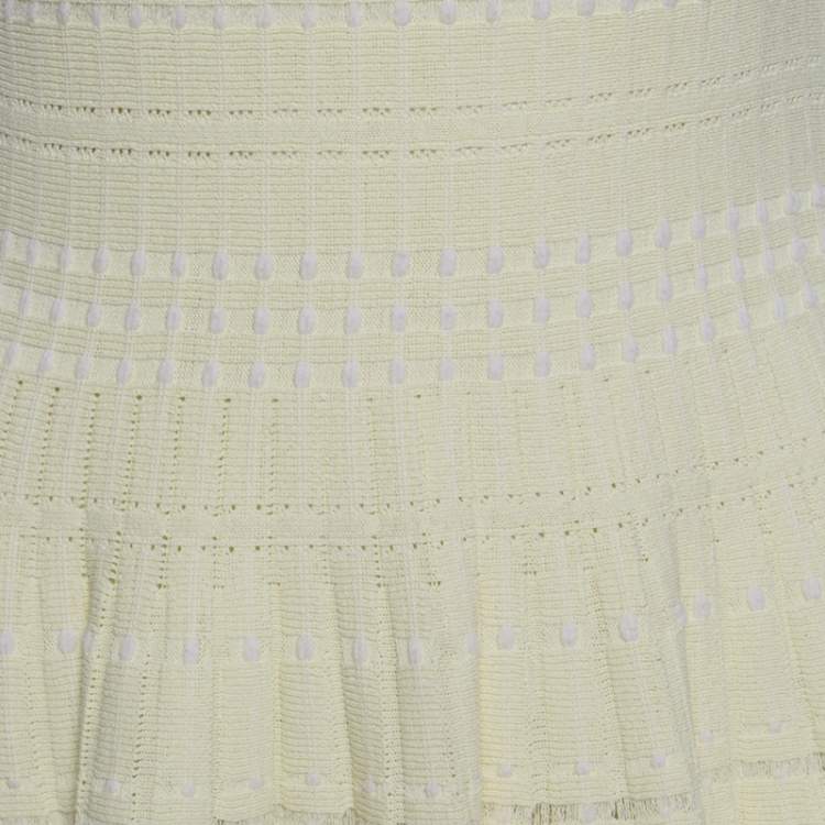 مملوكة مسبقًا Alexander McQueen Pastel Yellow Perforated Knit Fit and Flare Dress S