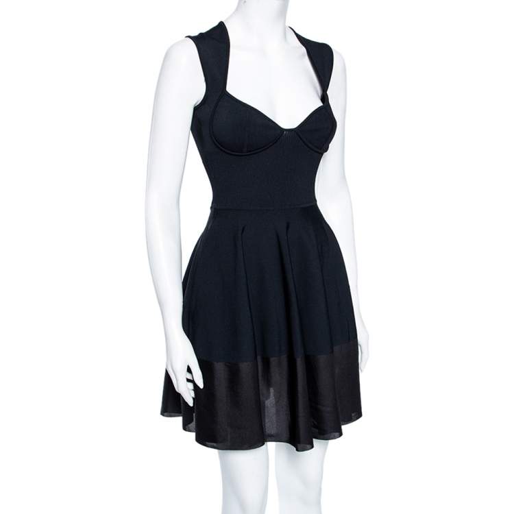 مملوكة مسبقًا Alexander McQueen Black Knit & Silk Trim Detailed Flared Dress S