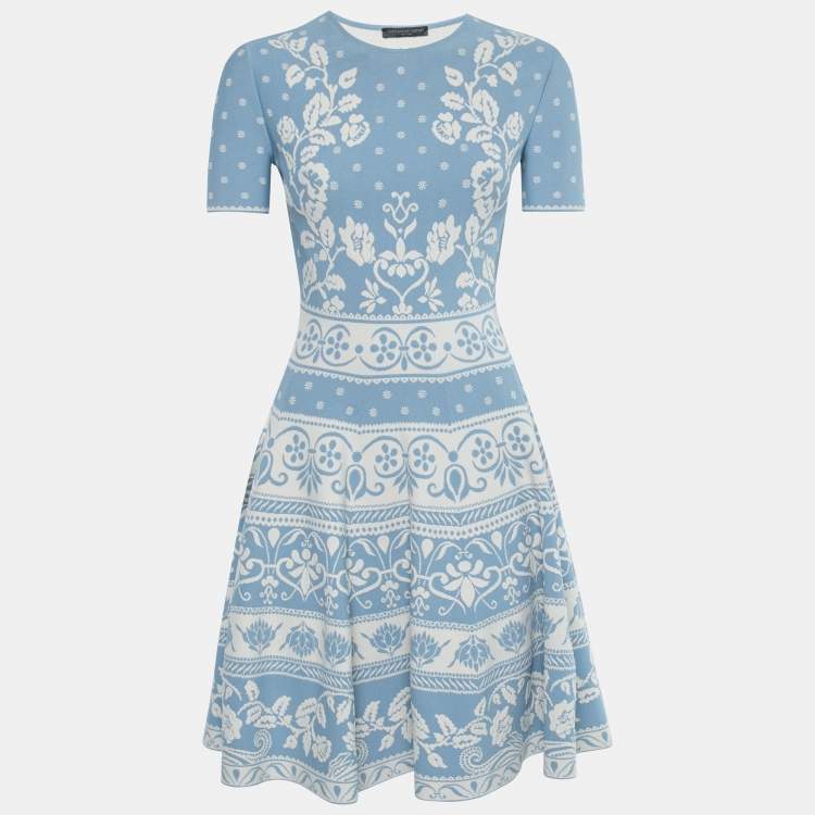 مملوكة مسبقًا Alexander McQueen Light Blue Floral Jacquard Knit Dress Midi Dress S