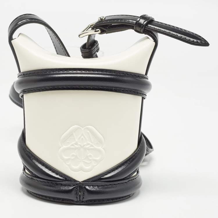 Pre Owned Alexander McQueen Black/White Leather Mini The Curve Bucket Bag