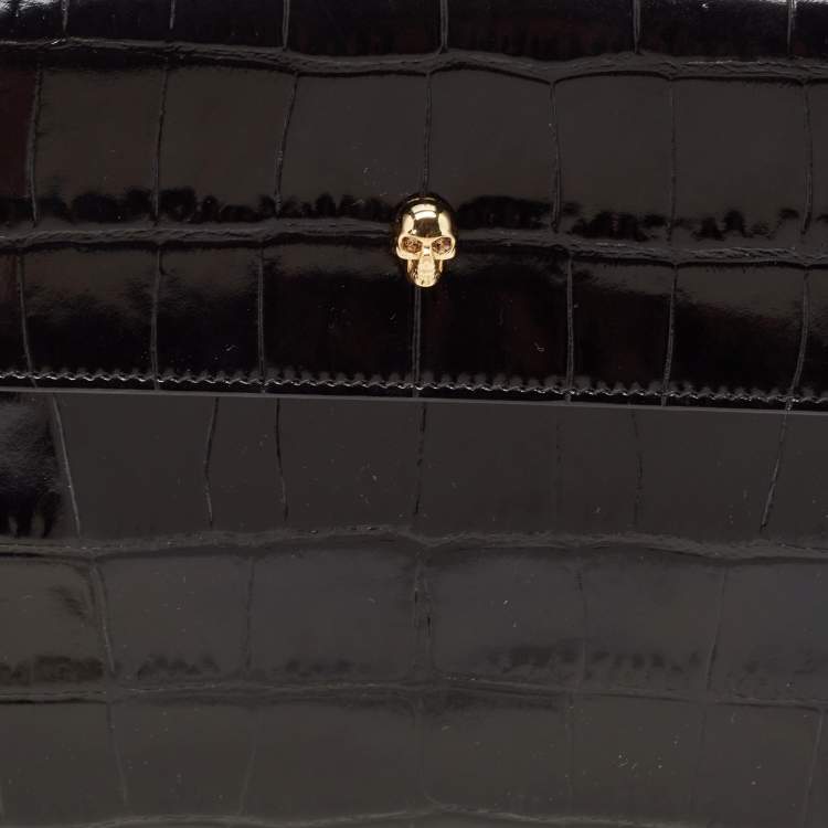 Pre Owned Alexander McQueen Black Croc Embossed Leather Skull Clutch
