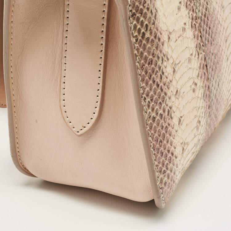 مملوكة مسبقًا Alexander McQueen Blush Pink Python and Leather Skull Flap Bag
