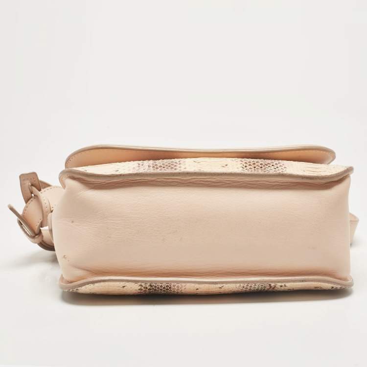 مملوكة مسبقًا Alexander McQueen Blush Pink Python and Leather Skull Flap Bag