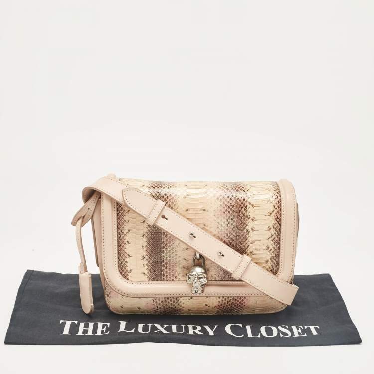 مملوكة مسبقًا Alexander McQueen Blush Pink Python and Leather Skull Flap Bag