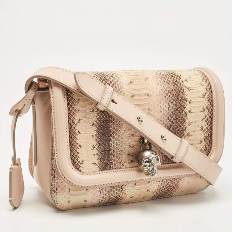 مملوكة مسبقًا Alexander McQueen Blush Pink Python and Leather Skull Flap Bag