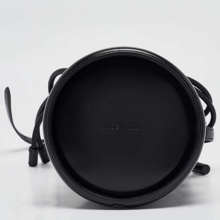 Pre Owned Alexander McQueen Black Leather The Soft Curve Bucket Bag