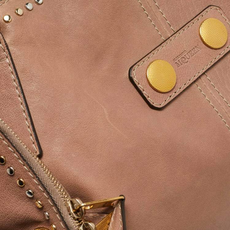 Pre Owned Alexander McQueen Beige Leather Large Studded De Manta Tote