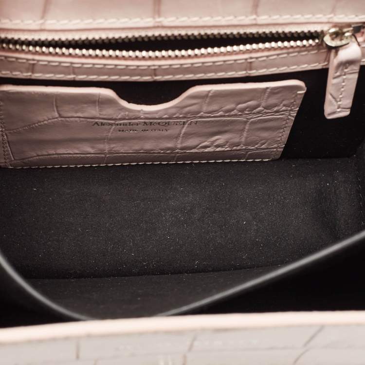 Pre Owned Alexander McQueen Pink Croc Embossed Leather Knuckle Flap Shoulder Bag