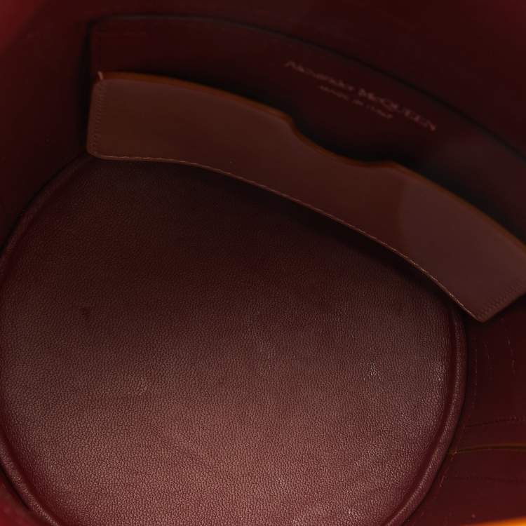 Pre Owned Alexander McQueen Dusty Pink Leather The Curve Bucket Bag