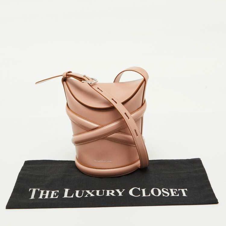 Pre Owned Alexander McQueen Dusty Pink Leather The Curve Bucket Bag