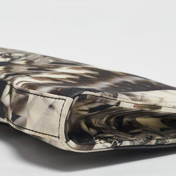 Pre Owned Alexander McQueen Black/Grey Kaleidoscope Print Fabric Oversized Squeeze It Clutch 