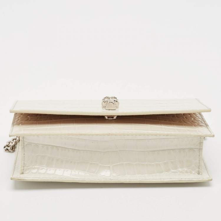 Pre Owned Alexander McQueen White Croc Embossed Leather Small Skull Shoulder Bag