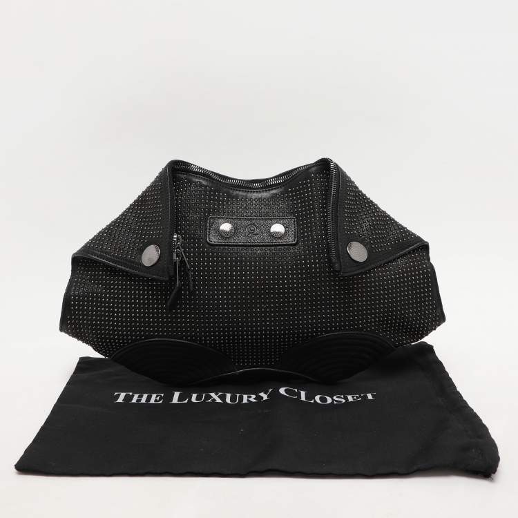 Pre Owned Alexander McQueen Black Leather Medium De Manta Studded Clutch