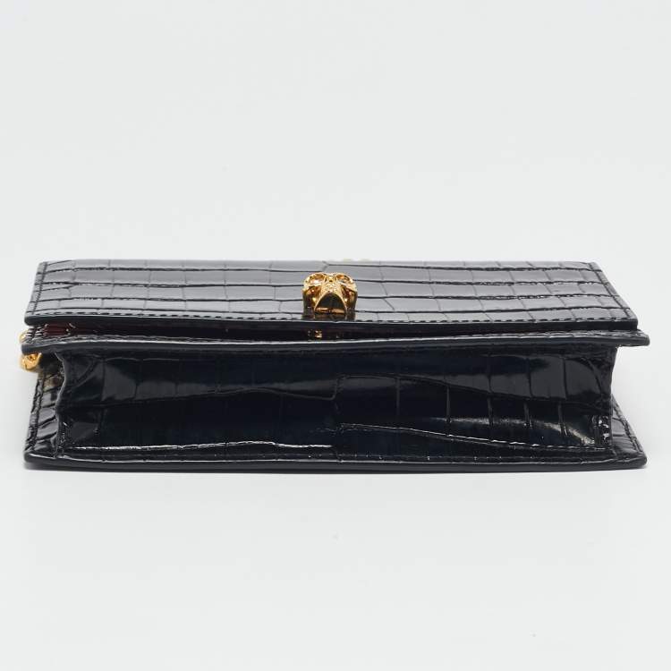 Pre Owned Alexander McQueen Black Croc Embossed Leather Skull Chain Clutch