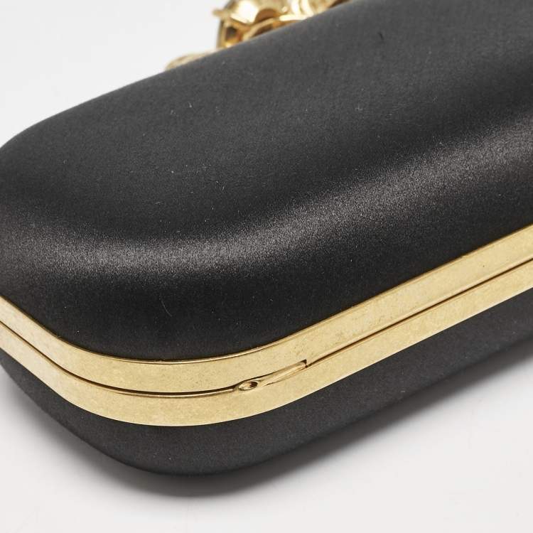 مملوكة مسبقًا Alexander McQueen Black Satin Skull Knuckle Box Clutch