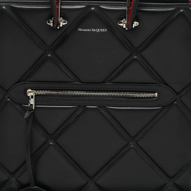 Pre Owned Alexander McQueen Black Quilted Leather The Tall Story Tote