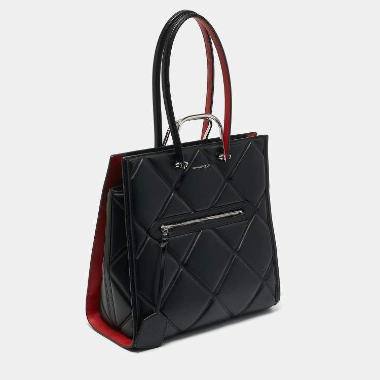 Pre Owned Alexander McQueen Black Quilted Leather The Tall Story Tote