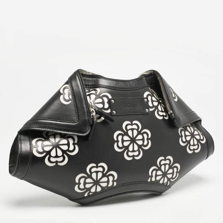 Pre Owned Alexander McQueen Black/White Leather Floral Cut De Manta Clutch