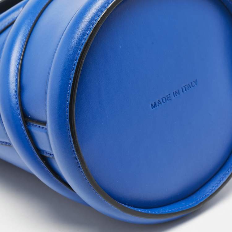 Pre Owned Alexander McQueen Blue Leather The Curve Bucket Bag