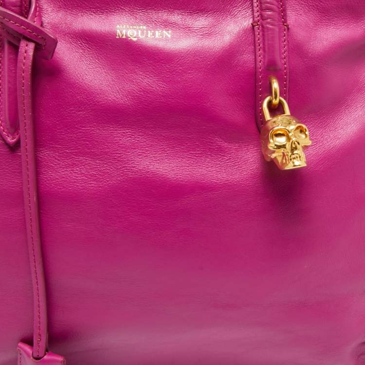 Pre Owned Alexander McQueen Magenta Leather Medium Skull Padlock Zip Bag