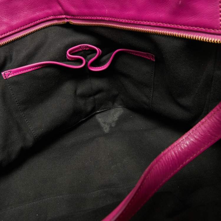 Pre Owned Alexander McQueen Magenta Leather Medium Skull Padlock Zip Bag