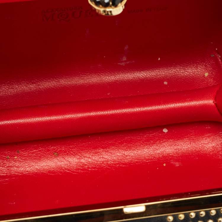 Pre Owned Alexander McQueen Black Leather Studded Brittania Skull Box Clutch