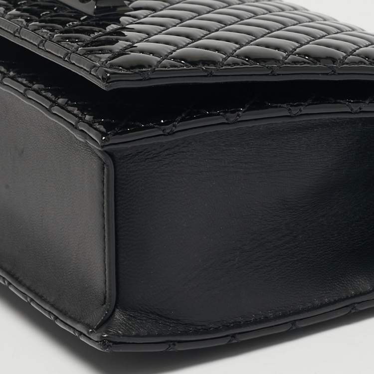 Pre Owned Alexander McQueen Black Quilted Patent Leather Four Ring Skull Shoulder Bag