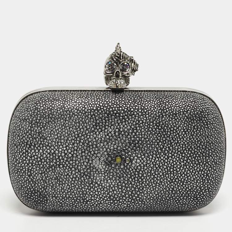 Pre Owned Alexander McQueen Grey Stingray Leather Skull Box Clutch