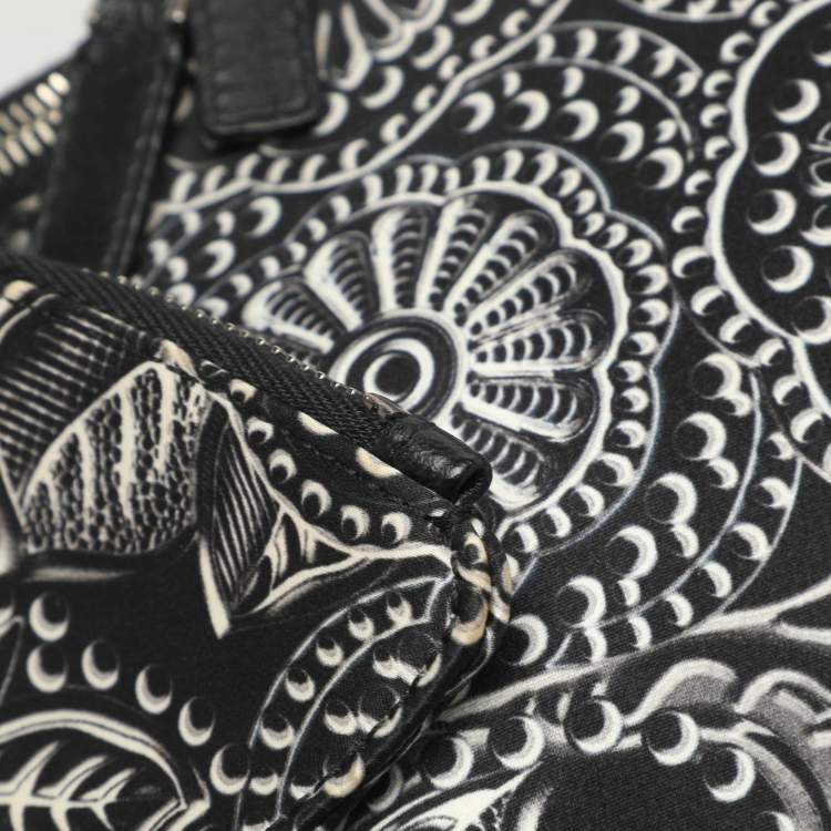 Pre Owned Alexander McQueen De Manta Black/White Printed Satin Clutch