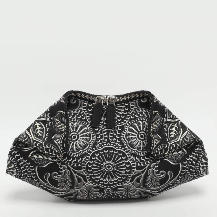Pre Owned Alexander McQueen De Manta Black/White Printed Satin Clutch