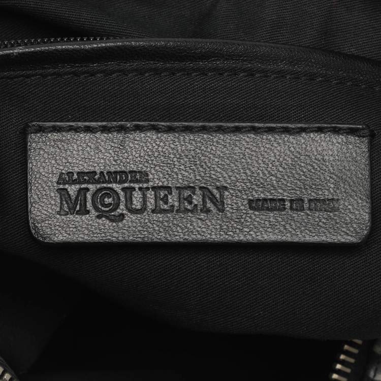 Pre Owned Alexander McQueen De Manta Black/White Printed Satin Clutch