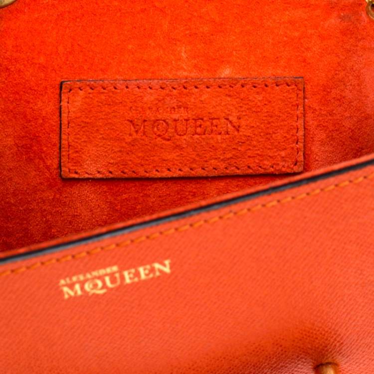 مملوكة مسبقًا Alexander McQueen Orange Leather Mini Heroine Chain Crossbody Bag