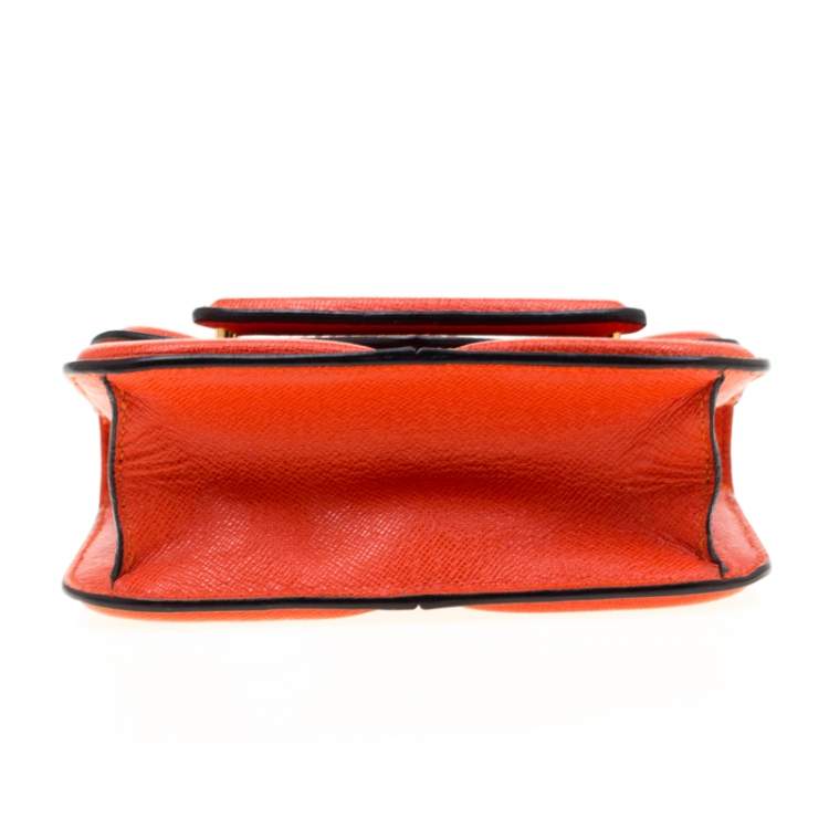 مملوكة مسبقًا Alexander McQueen Orange Leather Mini Heroine Chain Crossbody Bag