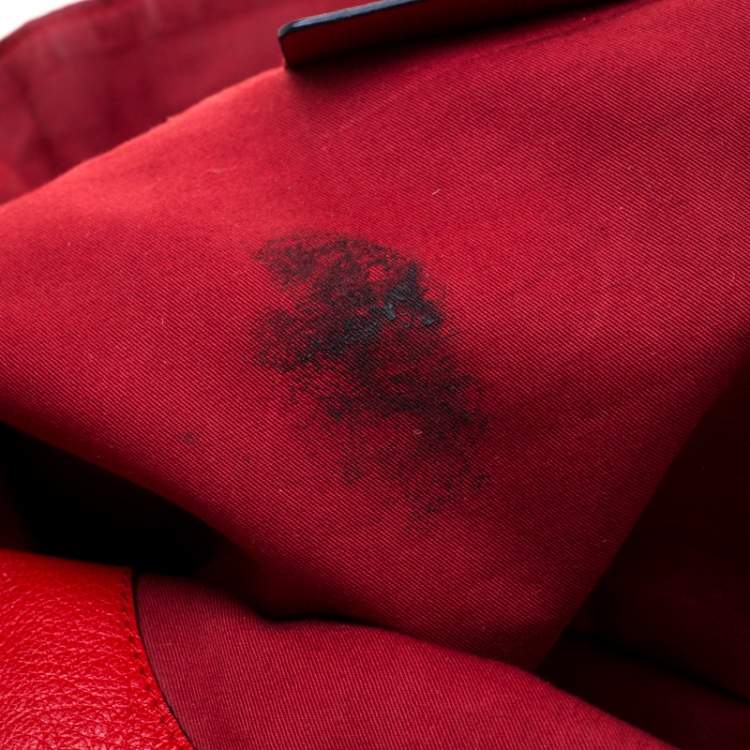 مملوكة مسبقًا Alexander McQueen Red Leather Faithful Crossbody Bag 