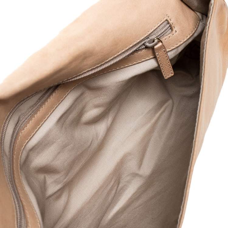 Pre Owned Alexander McQueen Beige Leather Faithful Glove Clutch