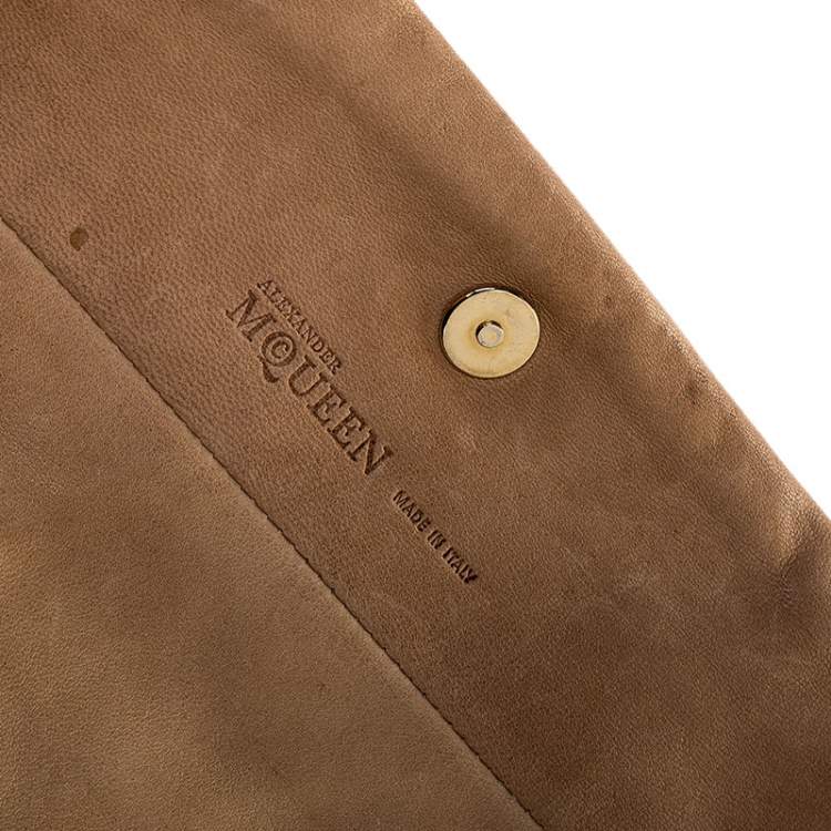 Pre Owned Alexander McQueen Beige Leather Faithful Glove Clutch