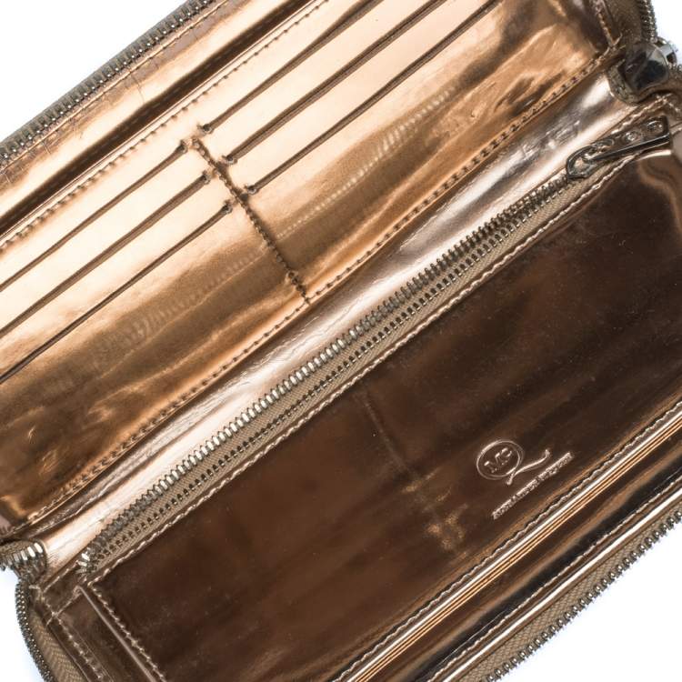 Pre Owned Alexander McQueen Metallic Rose Gold Patent Leather Zip Around Wallet