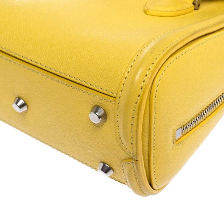مملوكة مسبقًا Alexander McQueen Yellow Leather Mini Heroine Bag