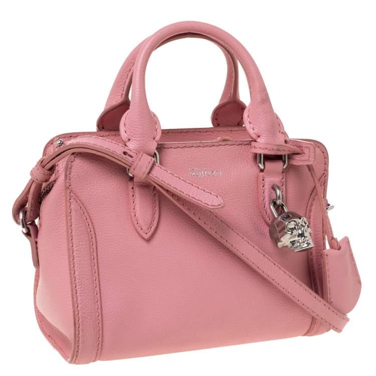 مملوكة مسبقًا Alexander McQueen Pink Pebbled Leather Mini Skull Padlock Zip Tote