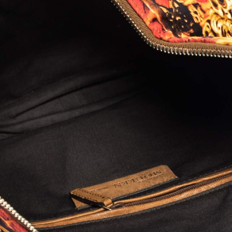 مملوكة مسبقًا Alexander McQueen Multicolor Printed Satin Medium De Manta Clutch