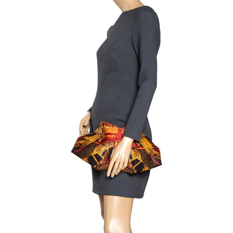 مملوكة مسبقًا Alexander McQueen Multicolor Printed Satin Medium De Manta Clutch