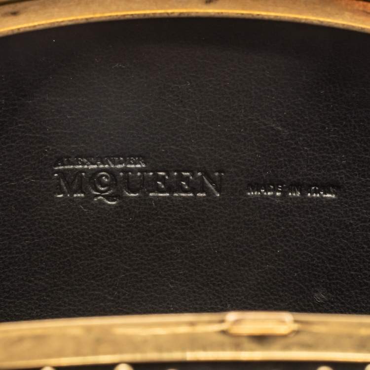 Pre Owned Alexander McQueen Black Leather Studded Knuckle Duster Clutch